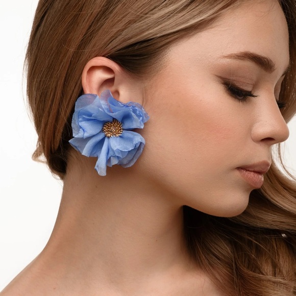 2/$30🌵 Blue Chiffon Flower Earrings Gold Jumbo Garden Floral Zara Jewelry NEW - Picture 3 of 12